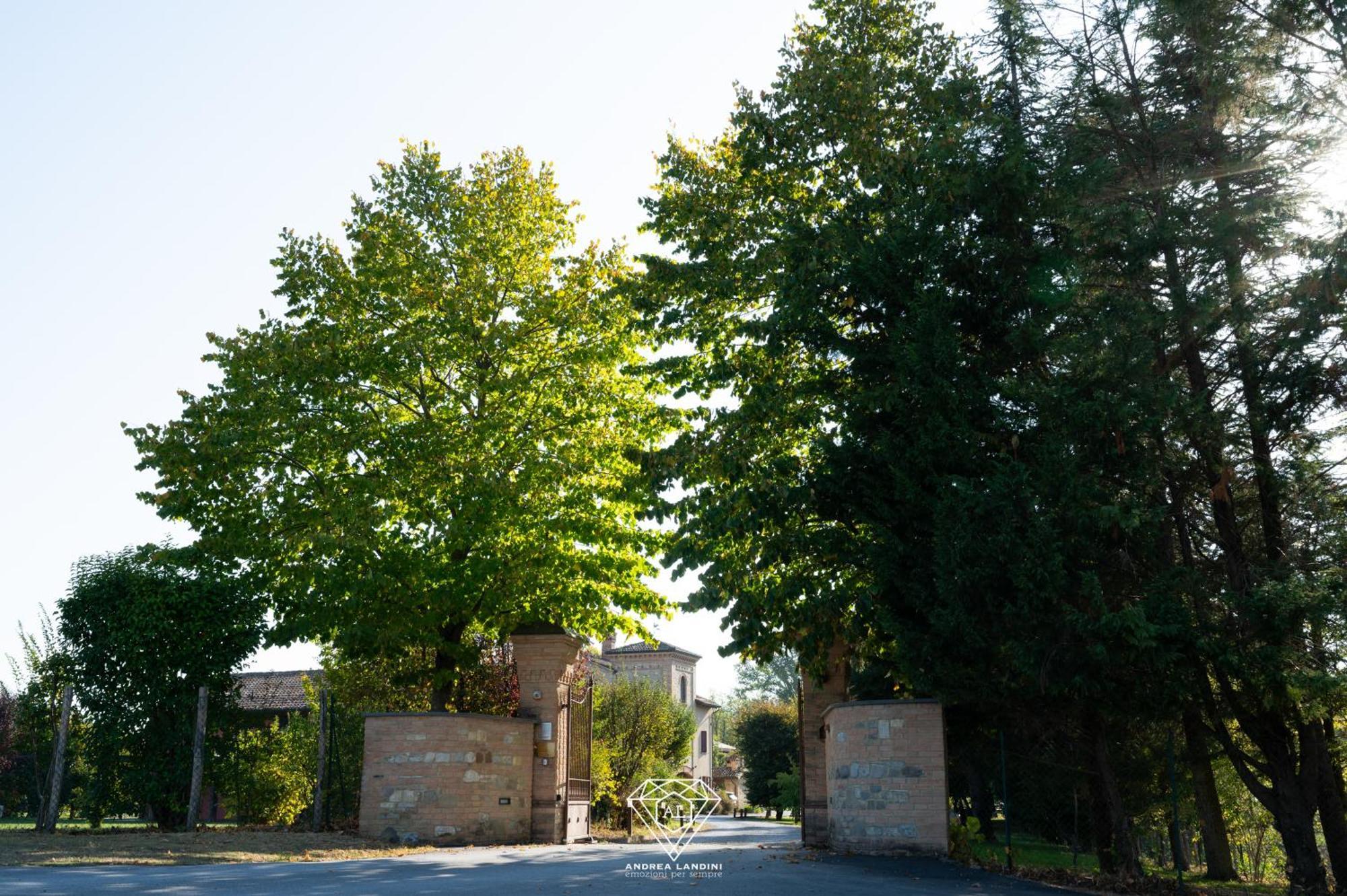 Вилла La Rondanina Castelnuovo Fogliani Экстерьер фото